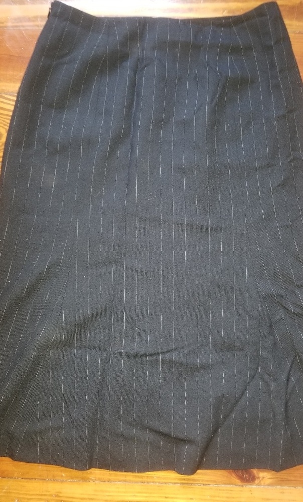 Women's Ann Taylor LOFT grey flare skirt size 6P